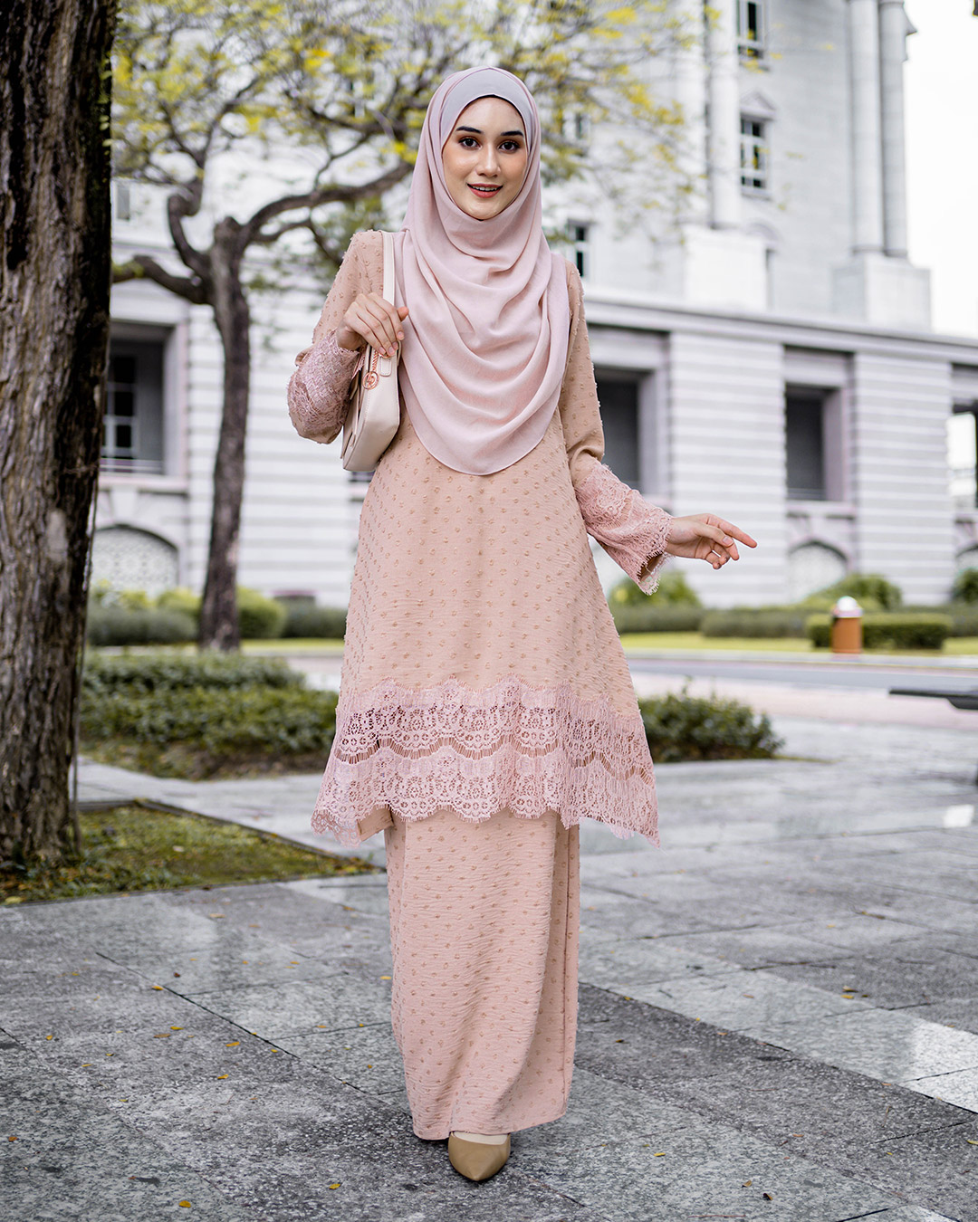 Baju Kurung Riau Lace Suzana - Champagne - The Sultanah