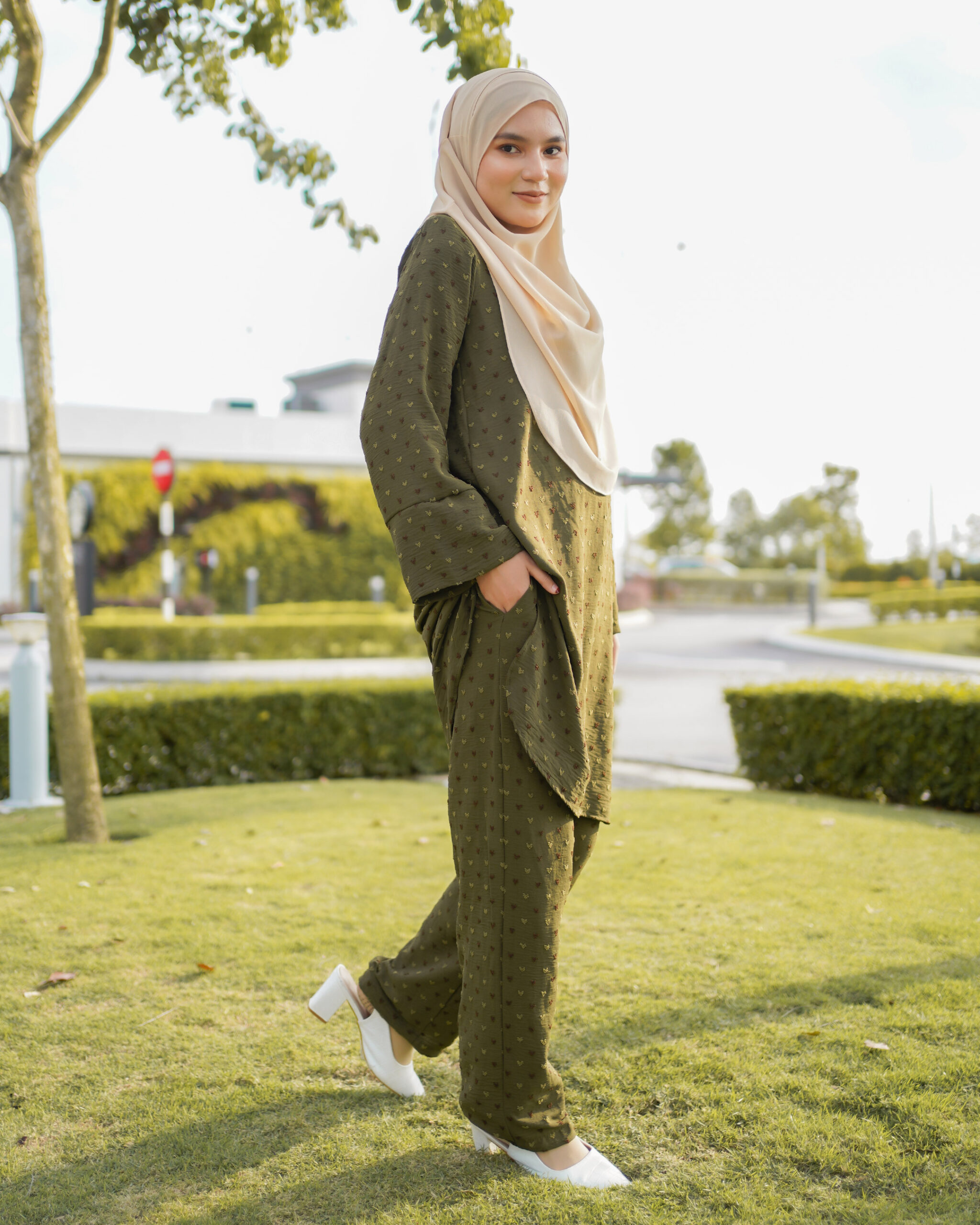 suit-serena-olive-green-the-sultanah